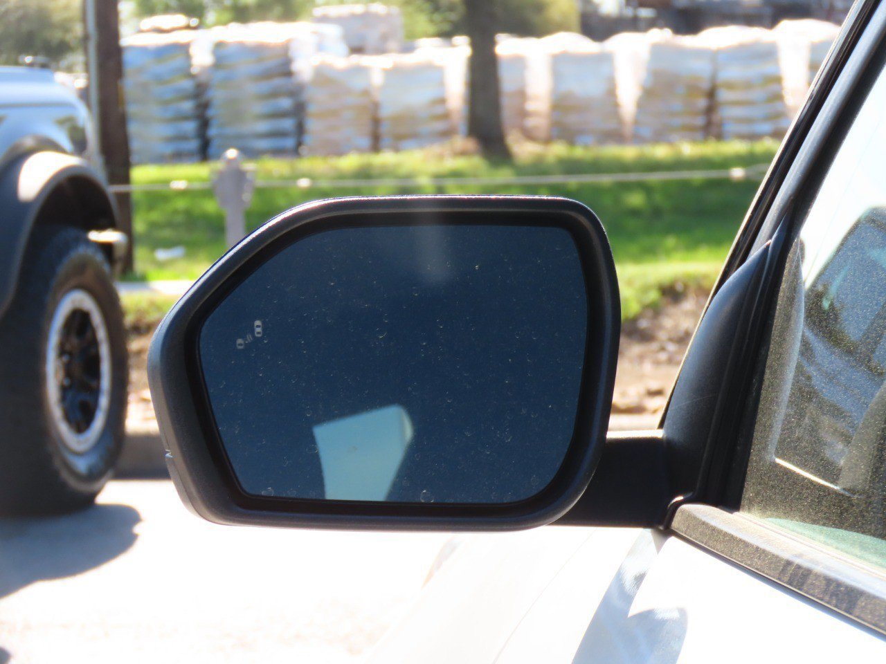 Certified 2023 Ford Explorer XLT w/ Equipment Group 202A image 16