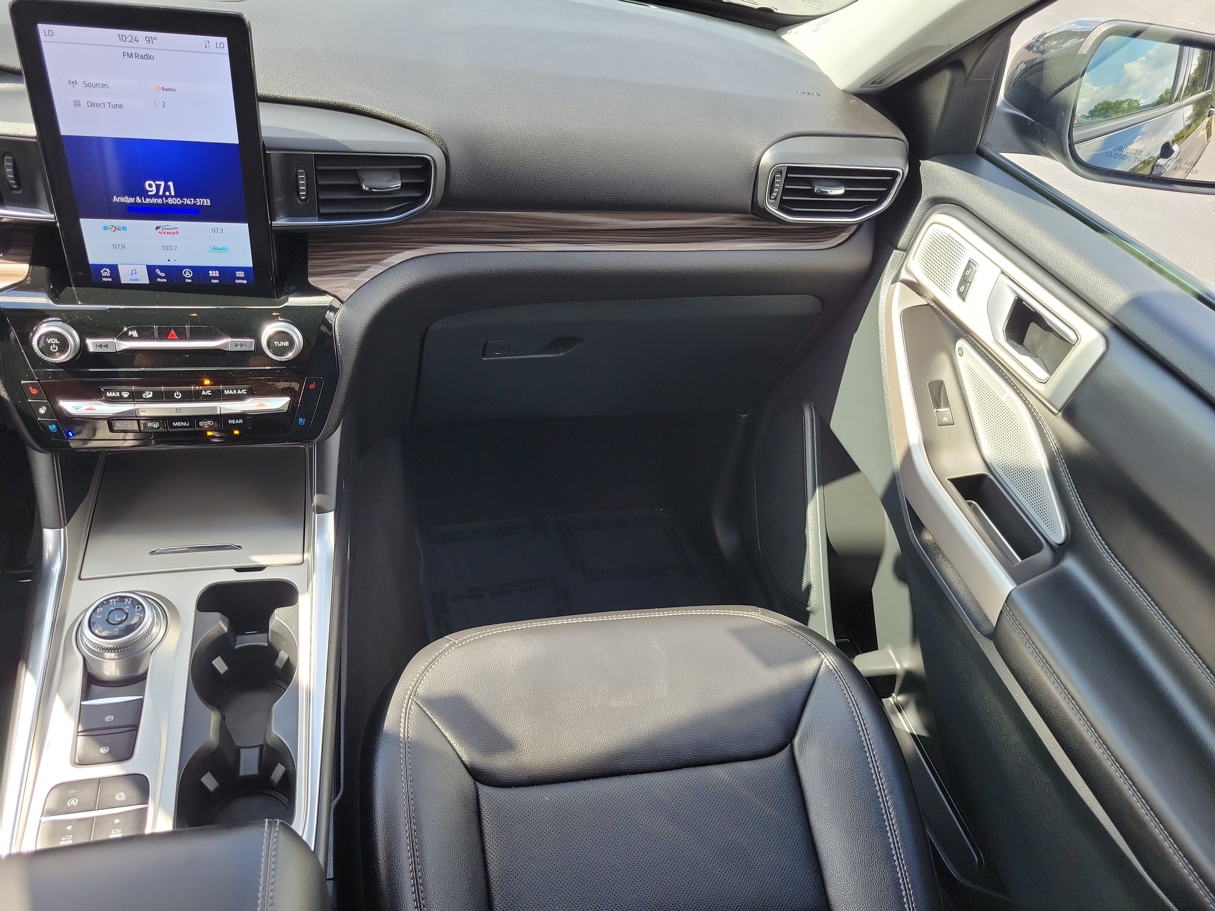Certified 2023 Ford Explorer Limited w/ Limited Technology Package RWD image 17