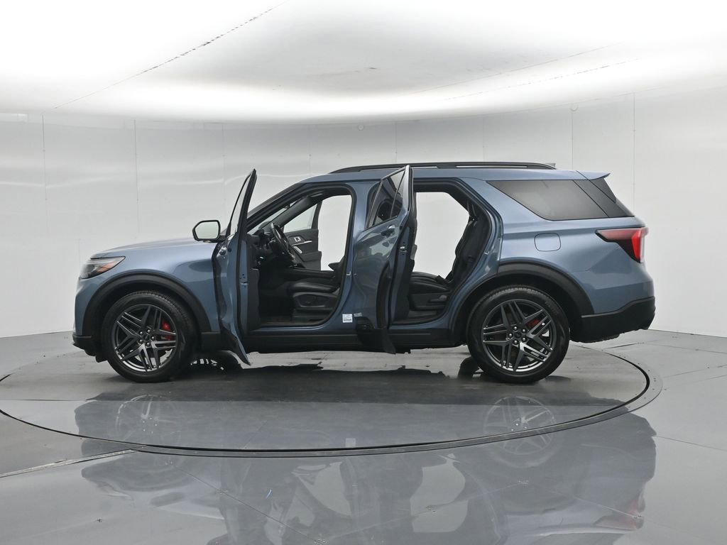 Certified 2025 Ford Explorer ST w/ Sun And Sound Package AWD/4WD image 41