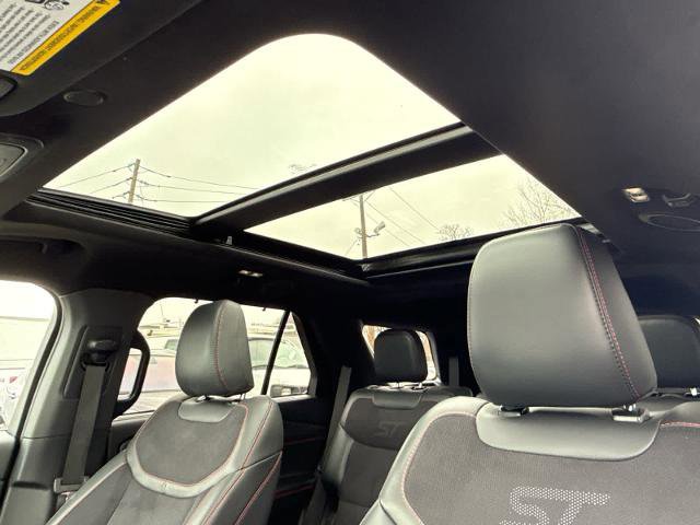 Certified 2025 Ford Explorer ST image 13