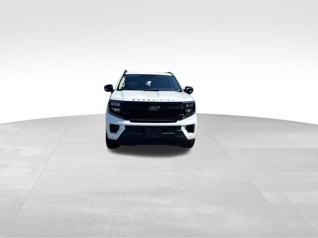 Certified 2025 Ford Expedition Active image 7