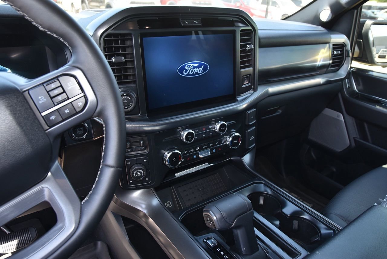 Certified 2025 Ford F150 Lariat w/ Equipment Group 501A Mid image 9