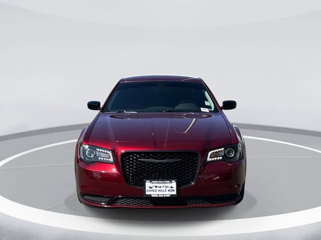 Used 2022 Chrysler 300 Touring w/ Sport Appearance Package RWD image 2