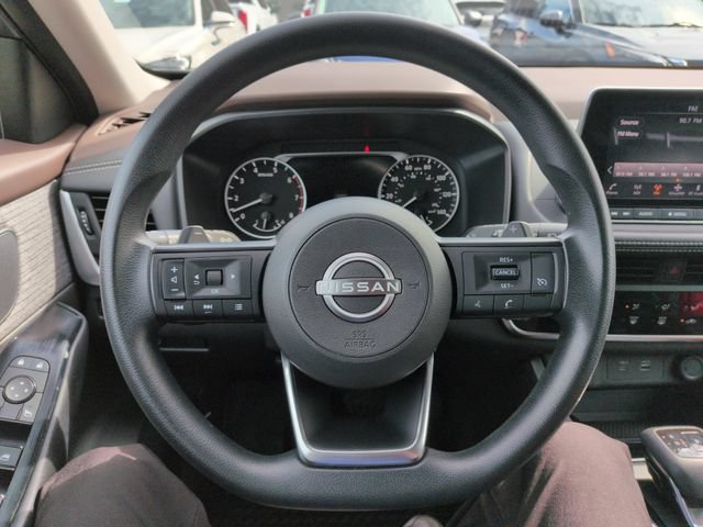 Used 2023 Nissan Rogue S AWD/4WD image 33