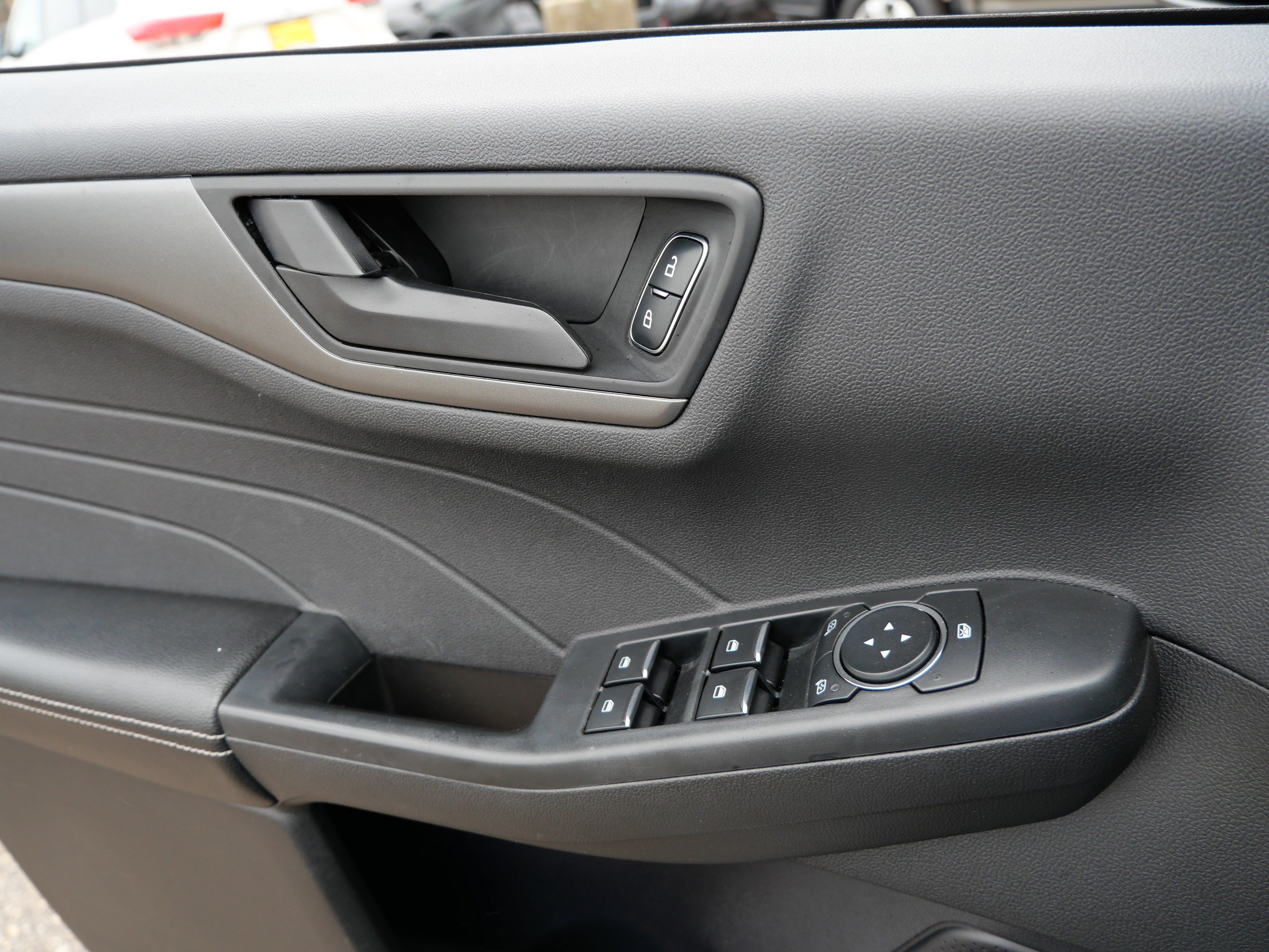 Certified 2024 Ford Escape Active AWD/4WD image 27