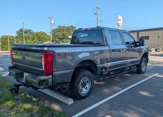 Certified 2024 Ford F250 XL w/ FX4 Off-Road Package AWD/4WD image 4