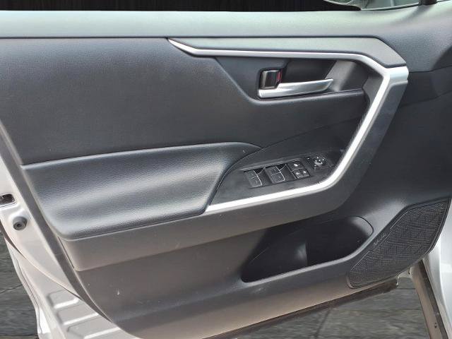 Used 2024 Toyota RAV4 XLE FWD image 15
