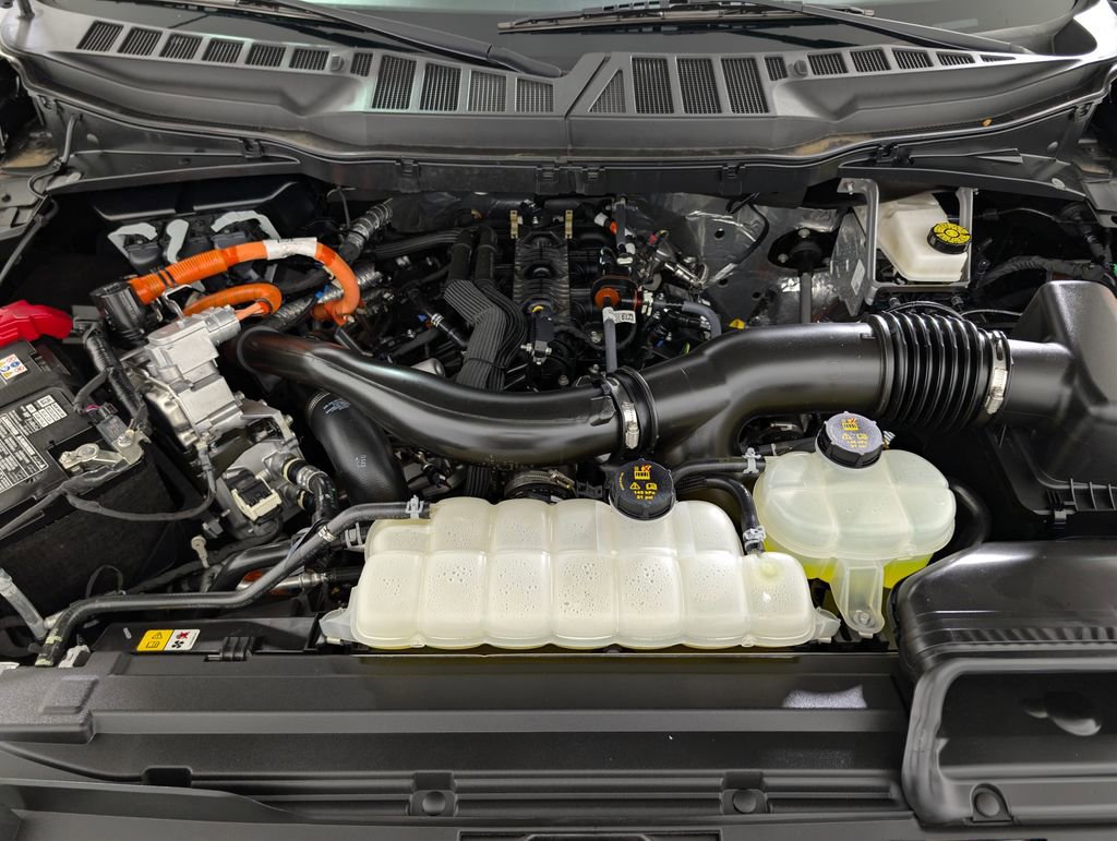 Certified 2025 Ford F150 Lariat w/ Equipment Group 501A Mid AWD/4WD image 7