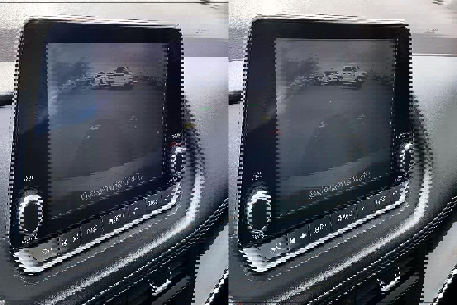 Used 2023 Nissan Rogue SV image 27