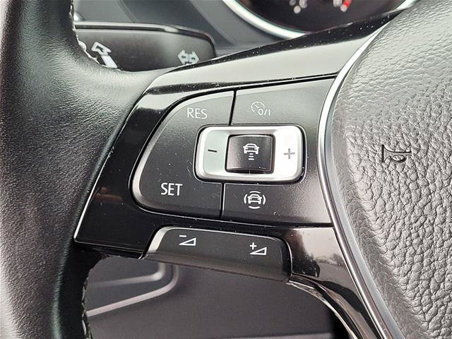 Used 2021 Volkswagen Tiguan SE R-Line AWD/4WD image 31