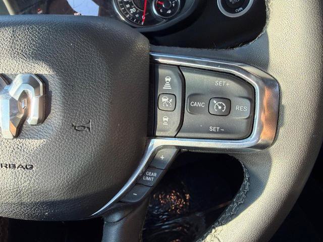 Used 2025 RAM 1500 Laramie AWD/4WD image 13