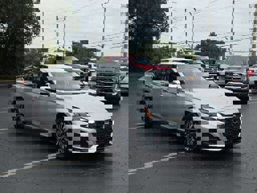 Used 2023 Nissan Altima 2.5 SV image 8