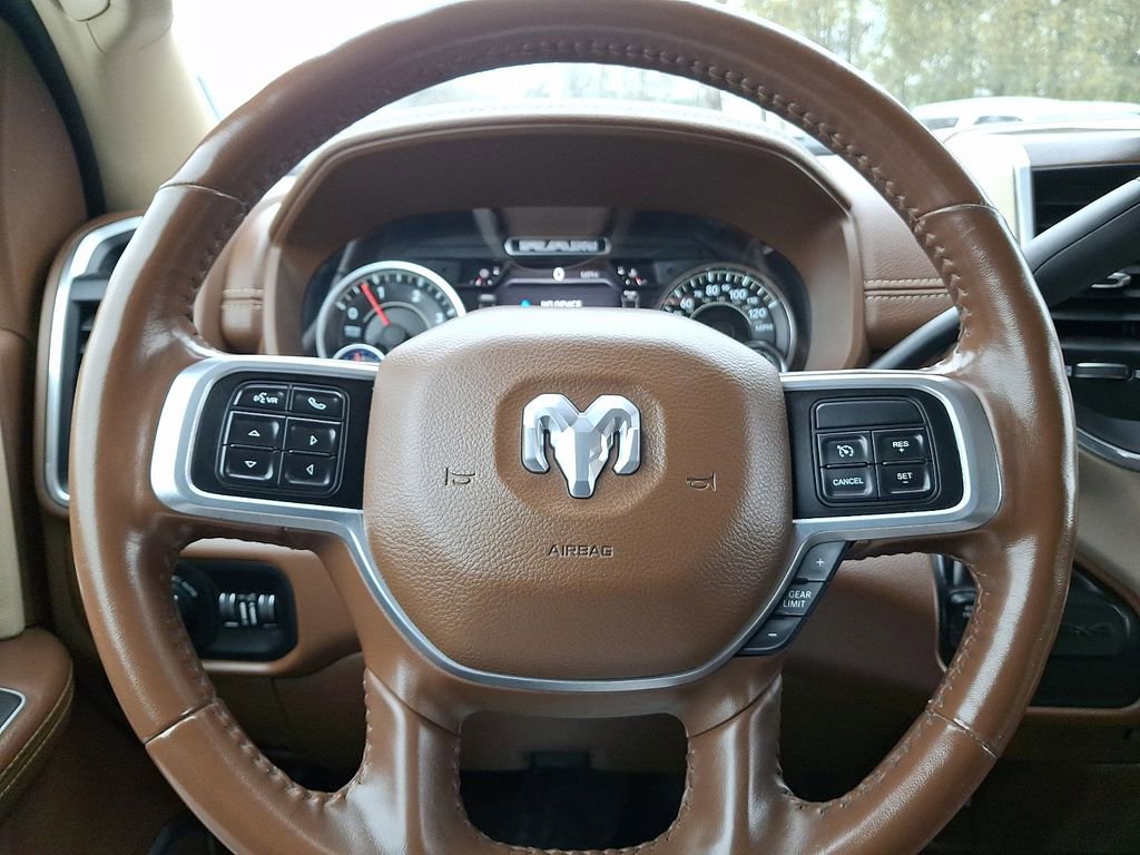 Used 2022 RAM 3500 Laramie AWD/4WD image 19