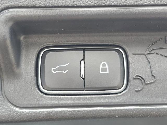 Certified 2025 Ford Explorer ST-Line w/ ST-Line Street Pack image 14