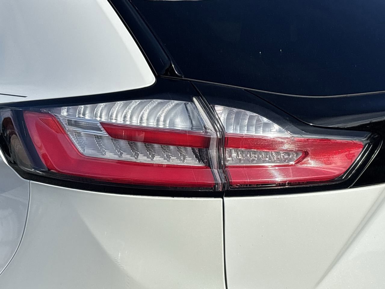 Certified 2023 Ford Edge ST w/ Cargo Accessory Package image 32