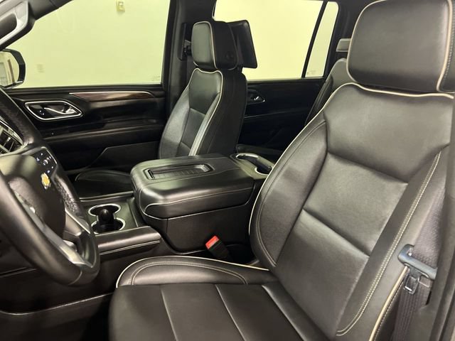 Used 2023 Chevrolet Suburban Premier AWD/4WD image 9