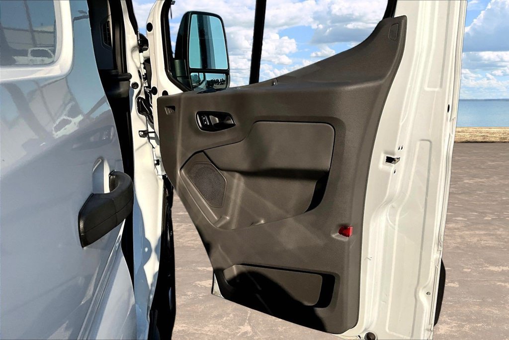 Certified 2026 Ford Transit 250 148 Medium Roof RWD image 30