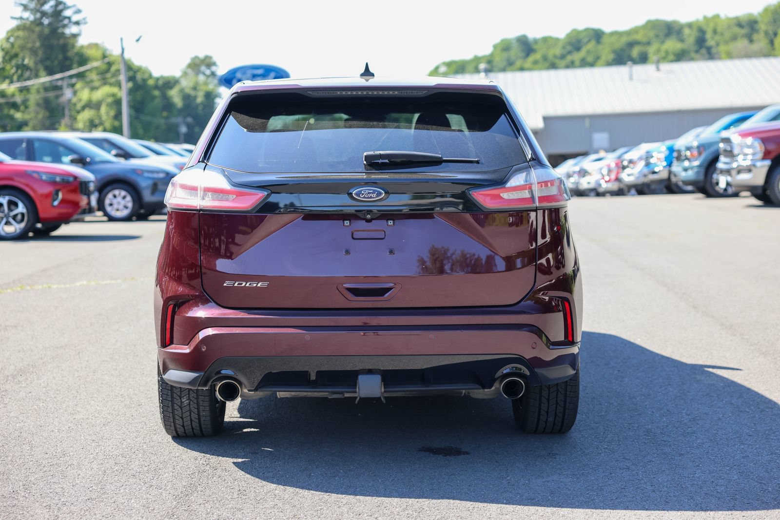 Certified 2020 Ford Edge ST-Line w/ Cold Weather Package AWD/4WD image 4