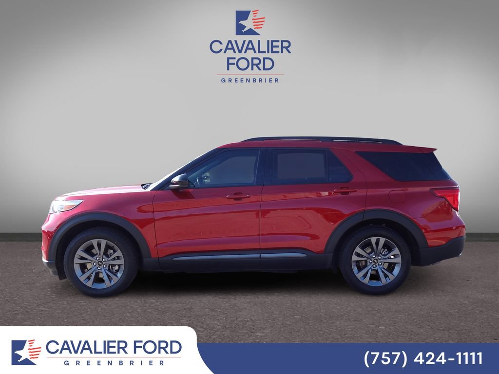 Certified 2022 Ford Explorer XLT w/ Equipment Group 202A RWD image 4