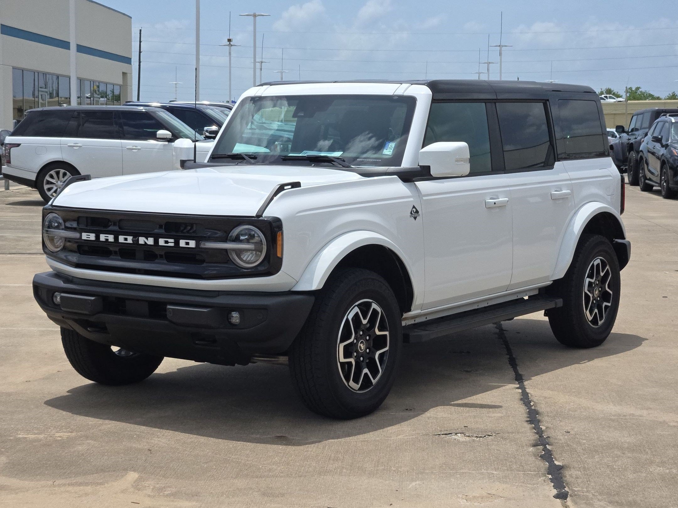 Certified 2024 Ford Bronco Outer Banks AWD/4WD image 10