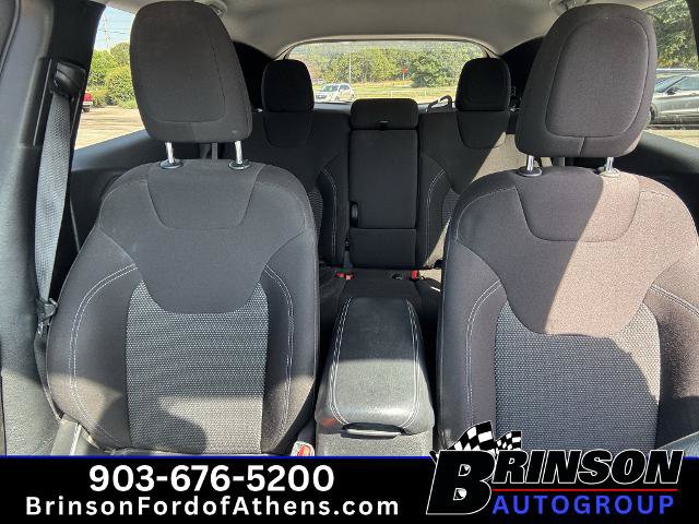 Used 2020 Jeep Cherokee Latitude FWD image 18