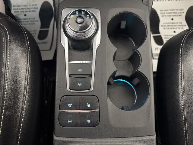 Certified 2020 Ford Escape Titanium AWD/4WD image 17