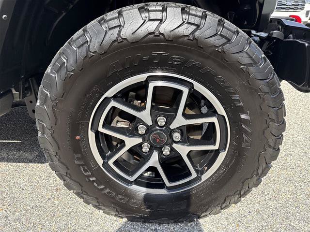 Used 2024 Jeep Wrangler Unlimited Rubicon w/ Technology Group AWD/4WD image 17