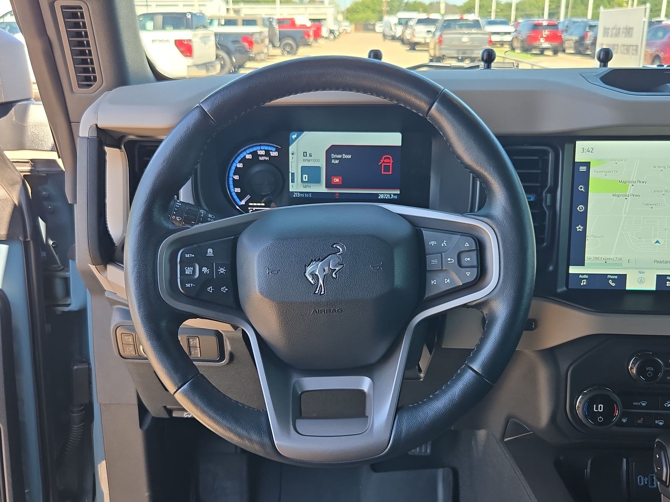 Certified 2023 Ford Bronco Wildtrak AWD/4WD image 17