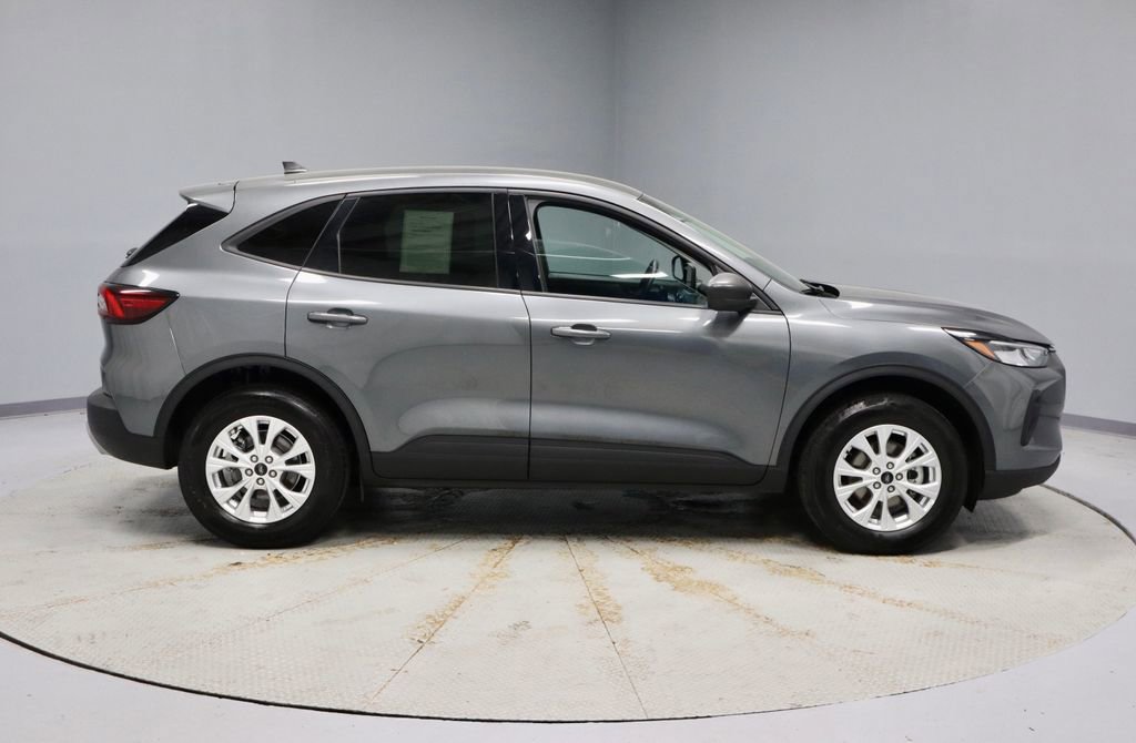Certified 2025 Ford Escape Active AWD/4WD image 5