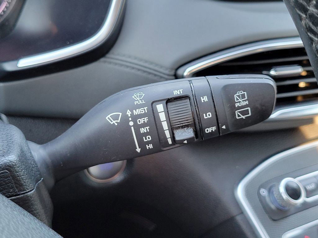Used 2023 Hyundai Santa Fe SEL image 32