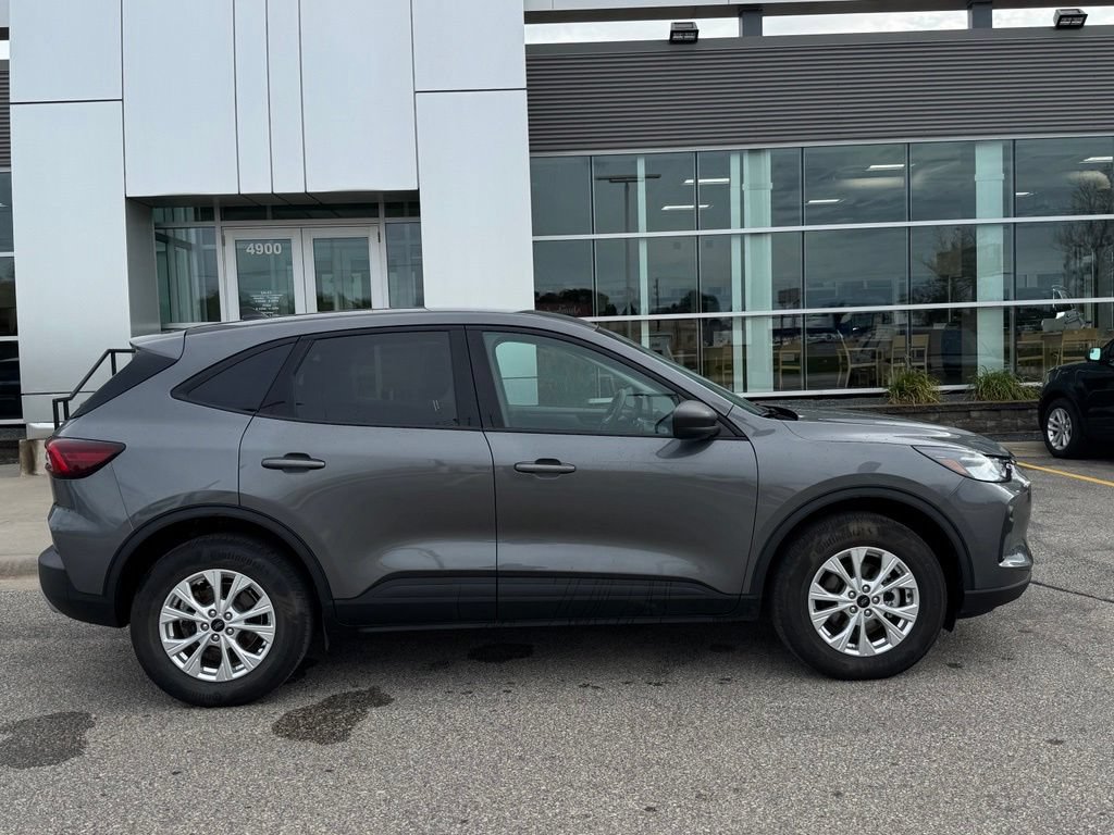 Certified 2025 Ford Escape Active AWD/4WD image 45