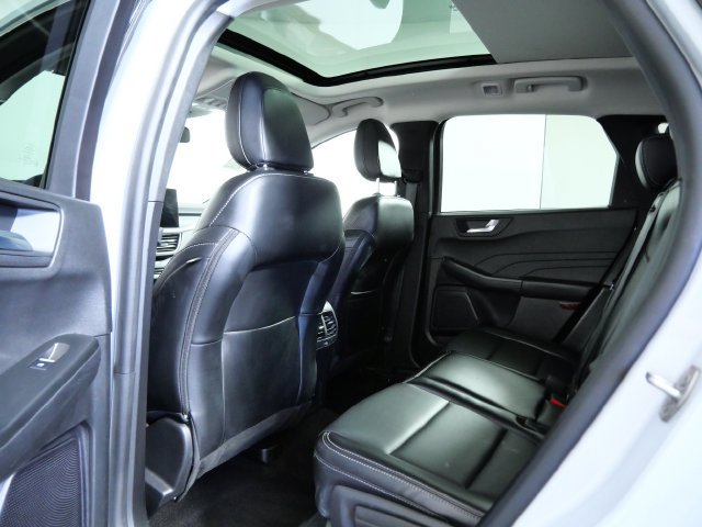 Certified 2025 Ford Escape Platinum AWD/4WD image 14