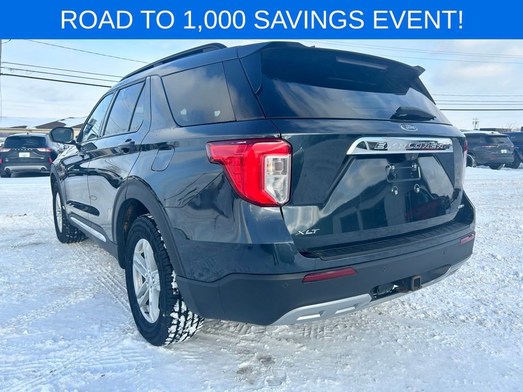 Certified 2022 Ford Explorer XLT w/ Equipment Group 202A image 4