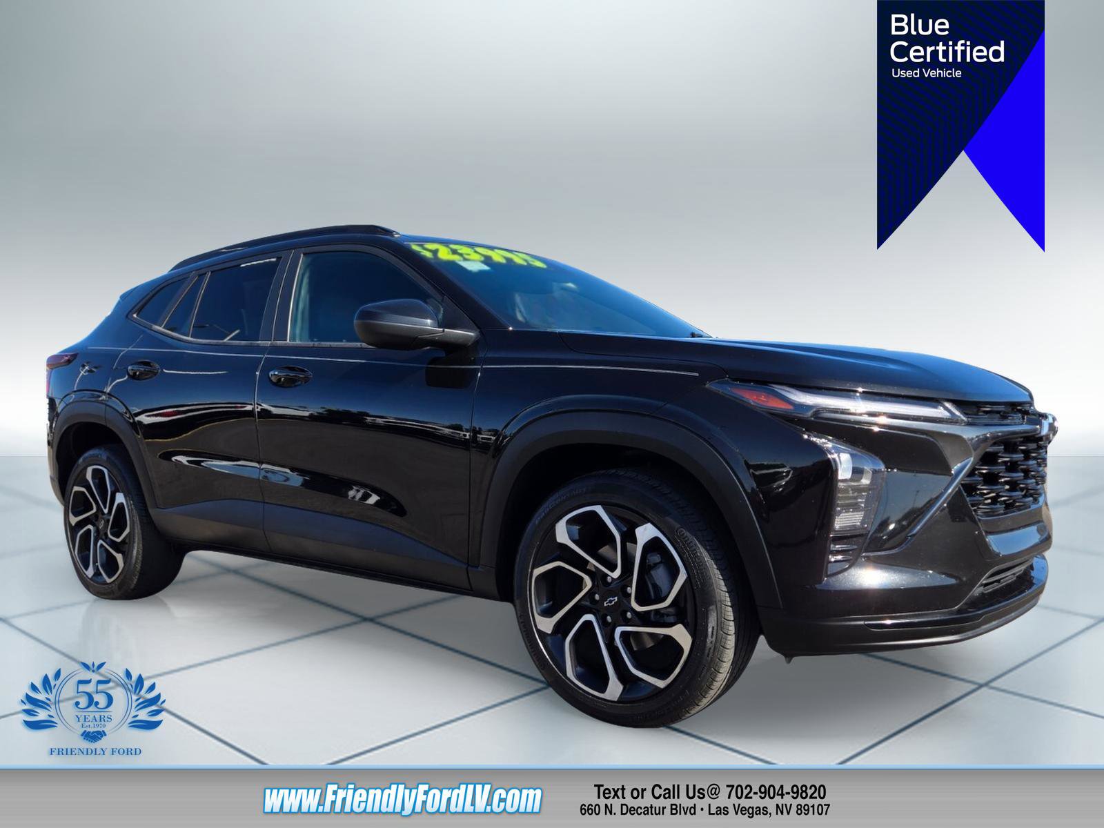 Used 2024 Chevrolet Trax RS FWD image 1