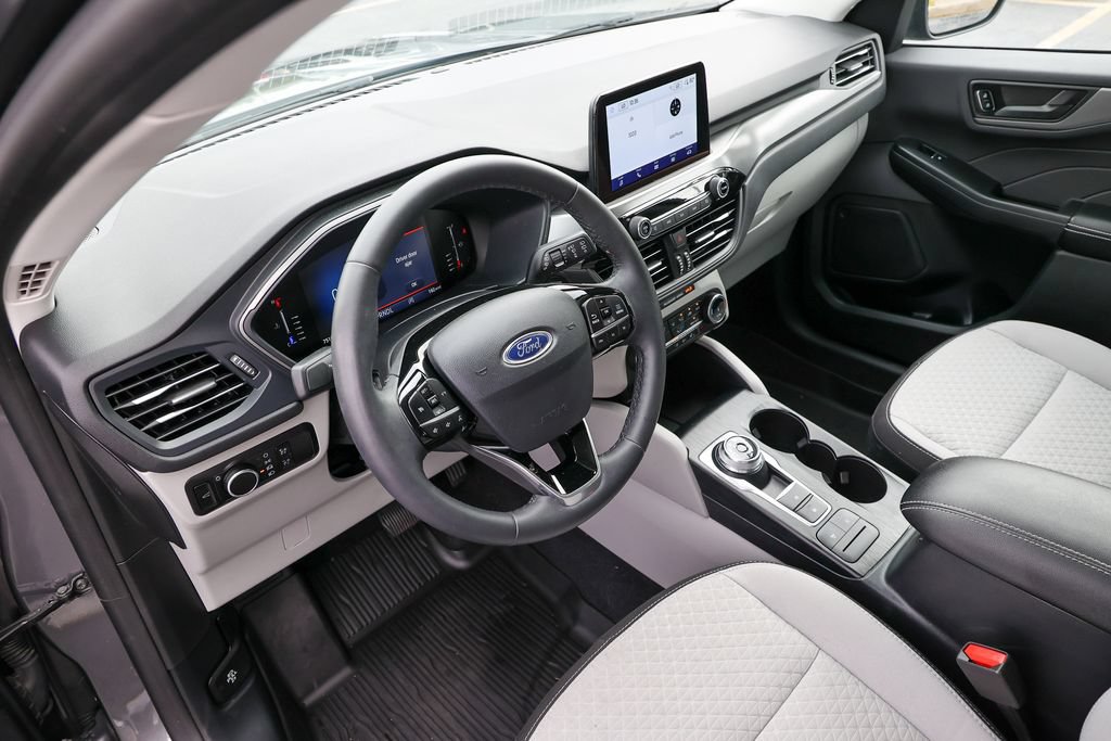 Certified 2023 Ford Escape Active w/ Cold Weather Package FWD image 34