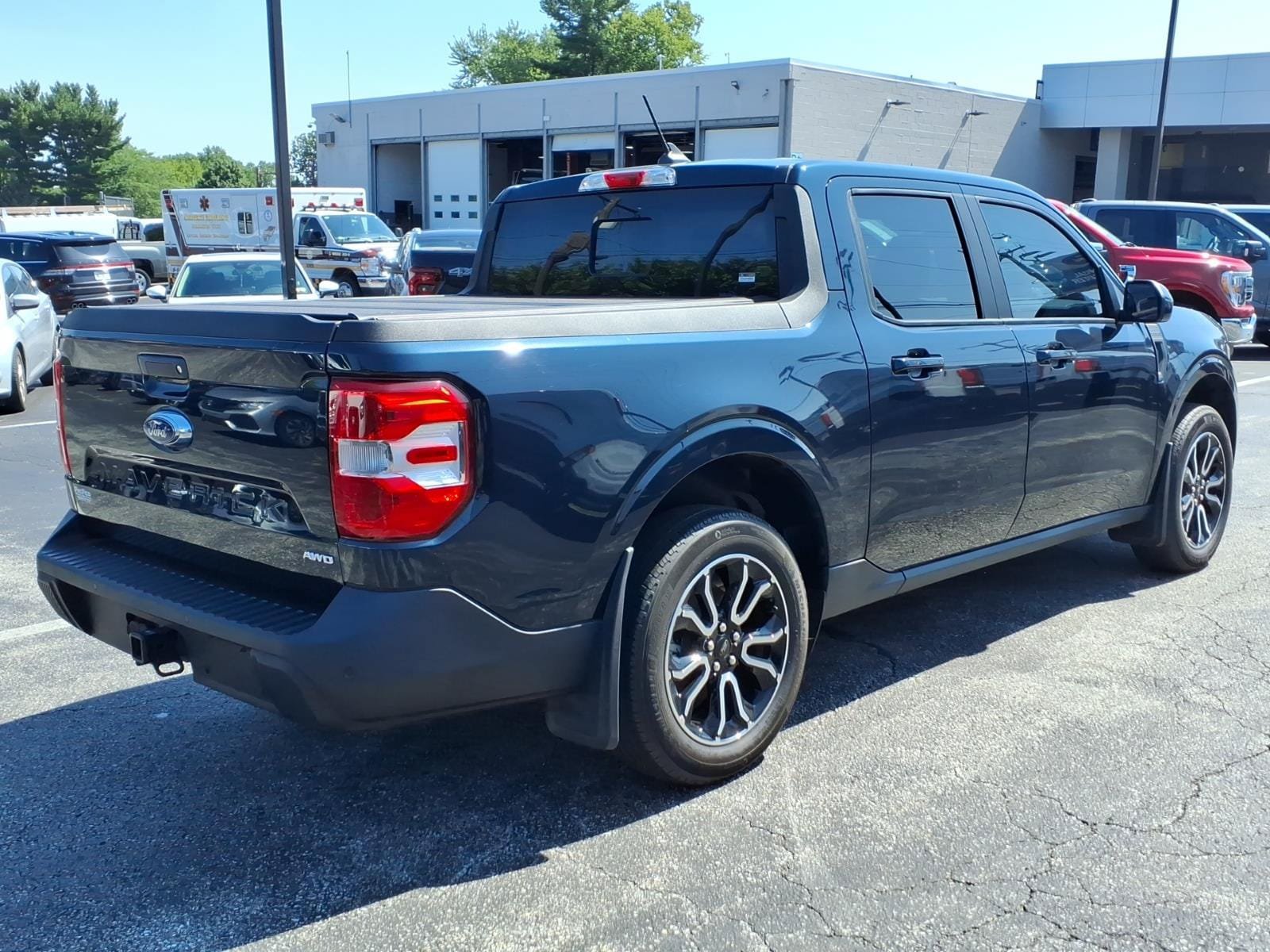 Certified 2023 Ford Maverick Lariat w/ Lariat Luxury Package AWD/4WD image 4