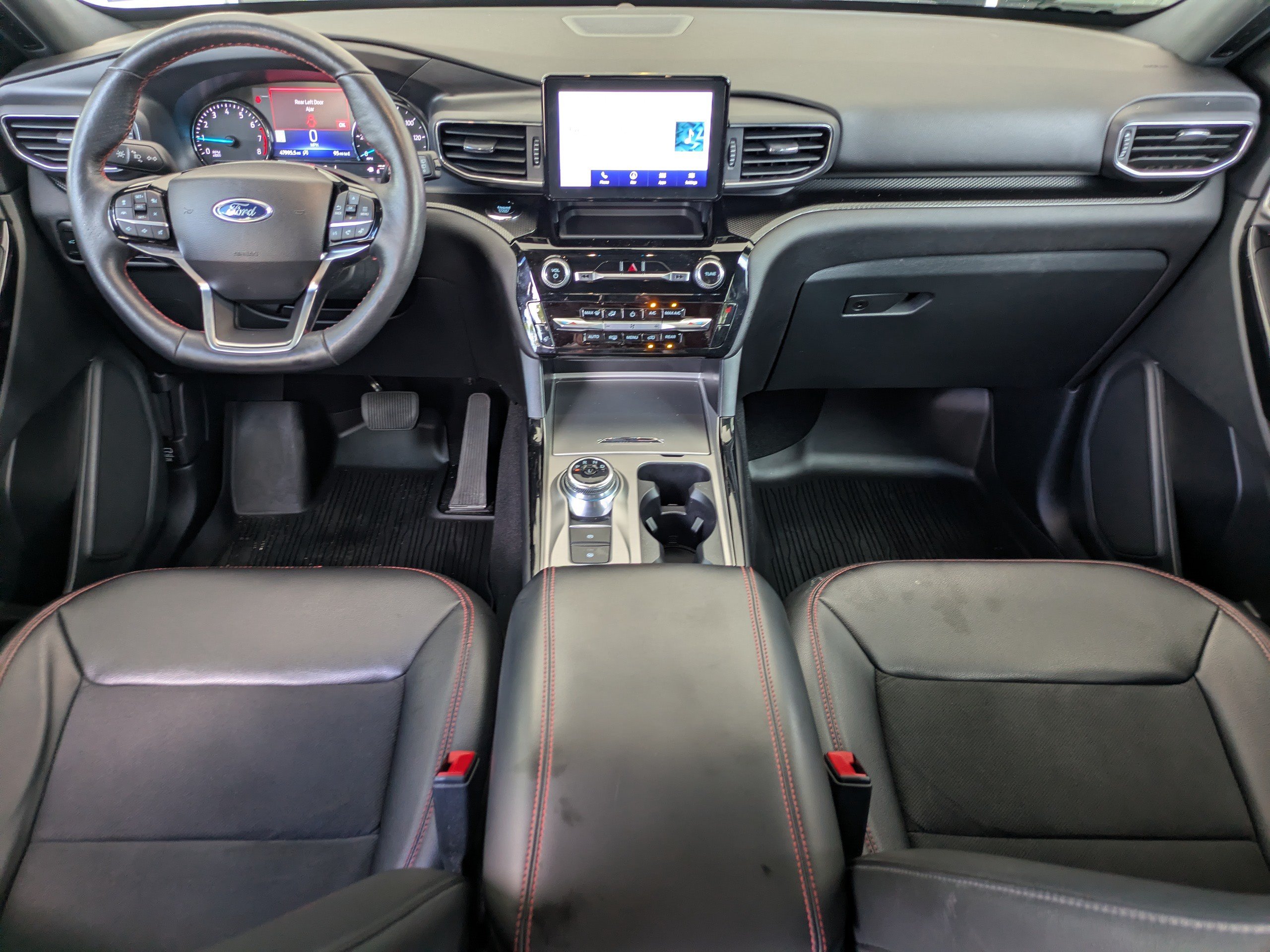 Certified 2024 Ford Explorer ST-Line w/ Class IV Trailer Tow Package RWD image 17