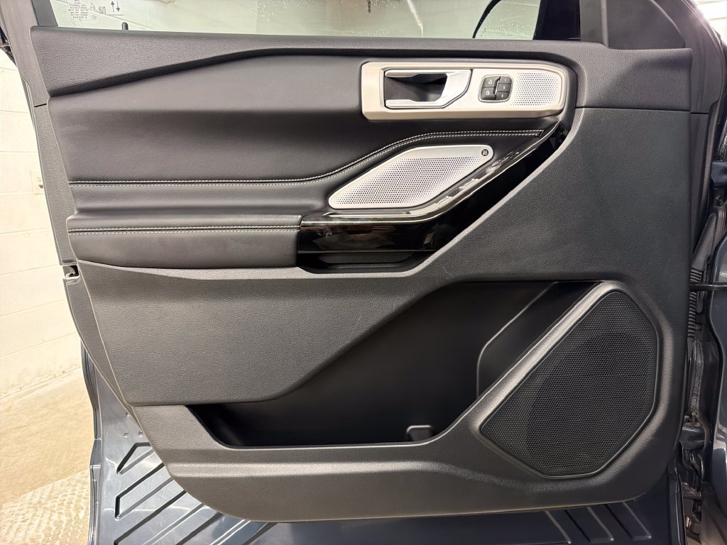 Certified 2024 Ford Explorer ST w/ Equipment Group 401A AWD/4WD image 18