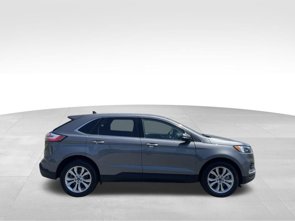 Certified 2024 Ford Edge Titanium AWD/4WD image 13