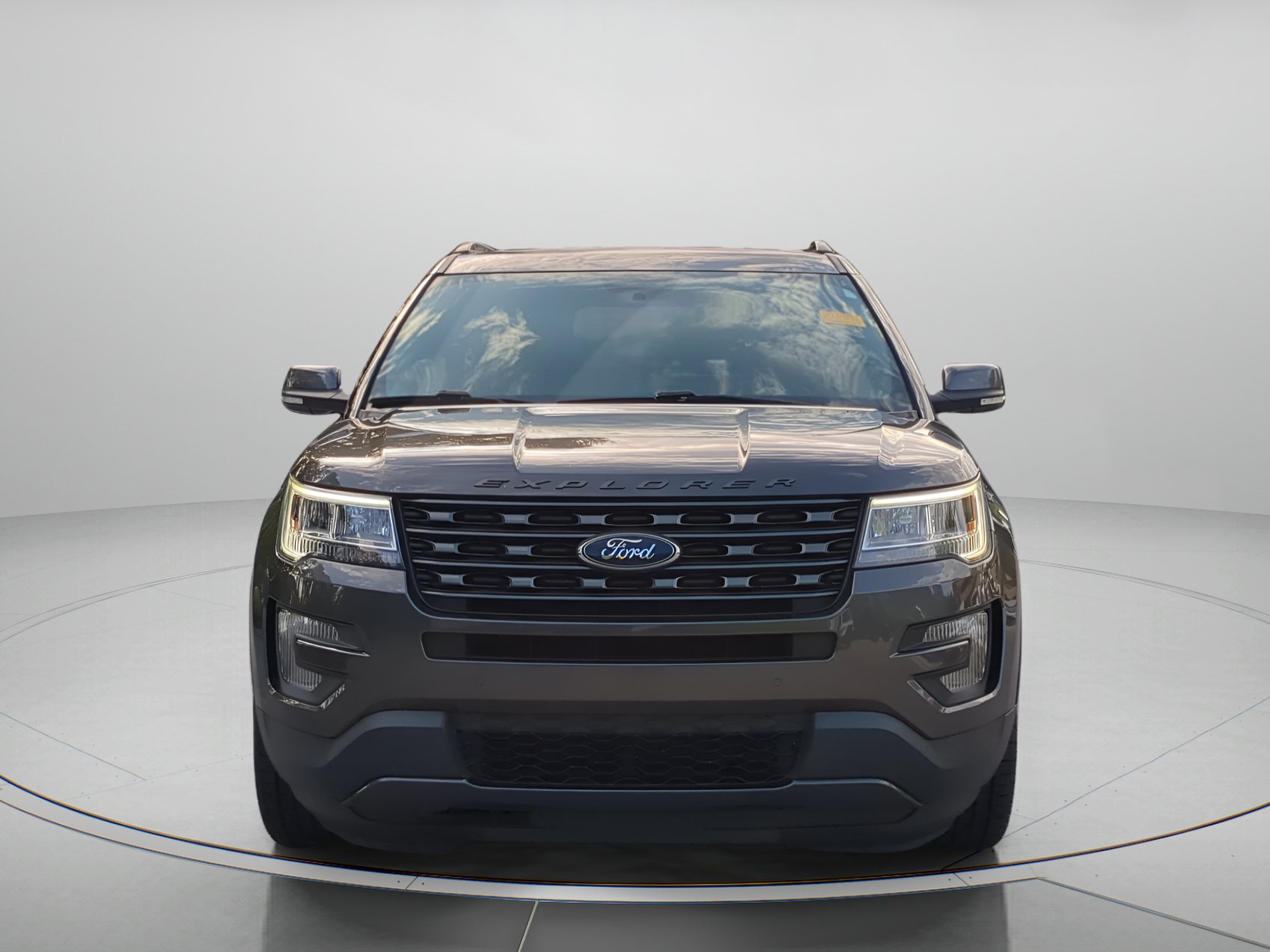 Certified 2017 Ford Explorer XLT w/ Equipment Group 202A FWD image 37