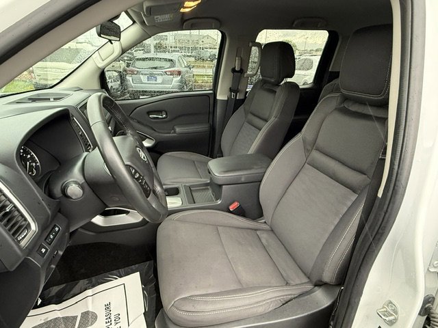 Used 2023 Nissan Frontier SV w/ SV Convenience Package image 13