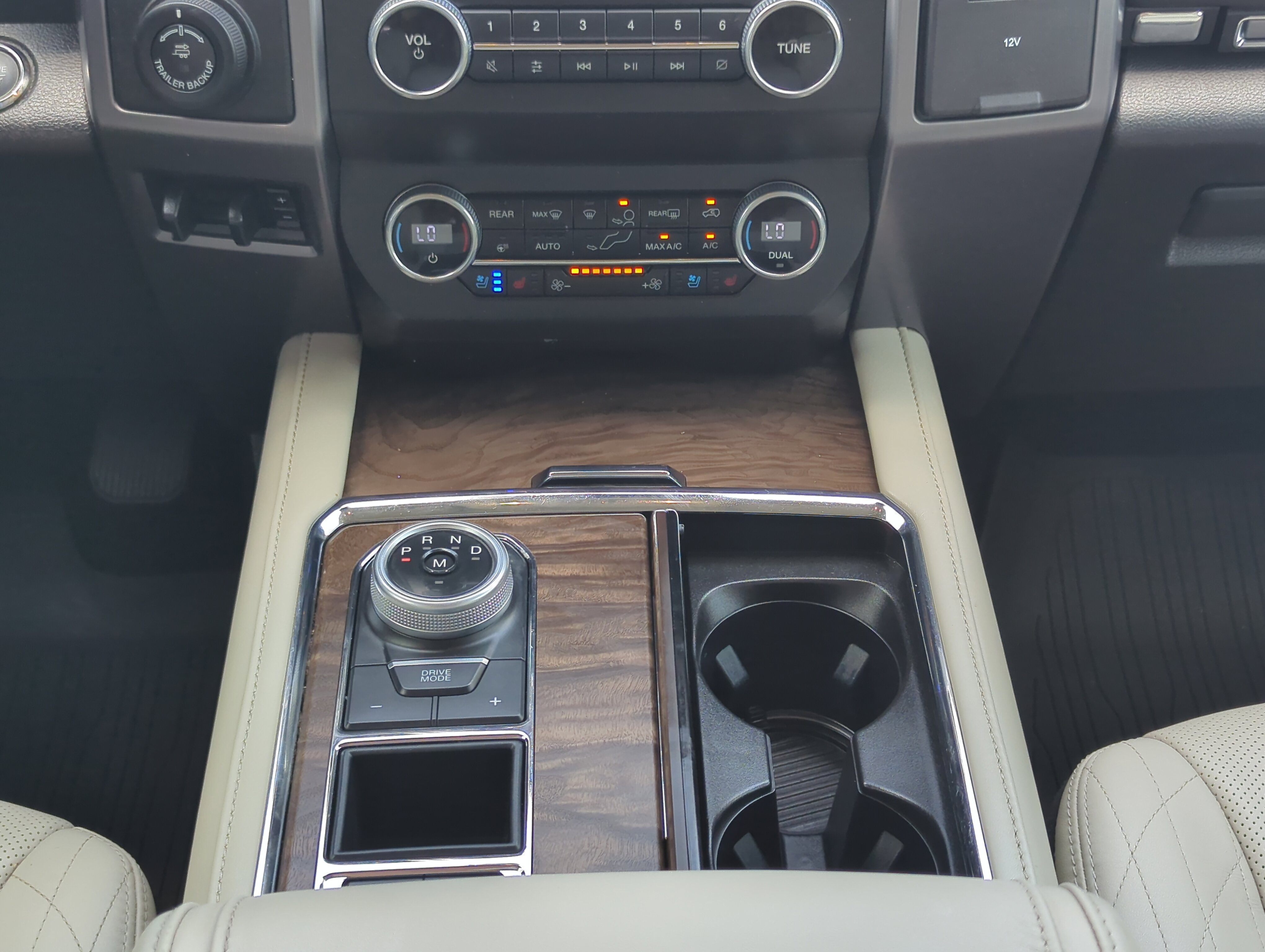 Certified 2021 Ford Expedition Platinum RWD image 17