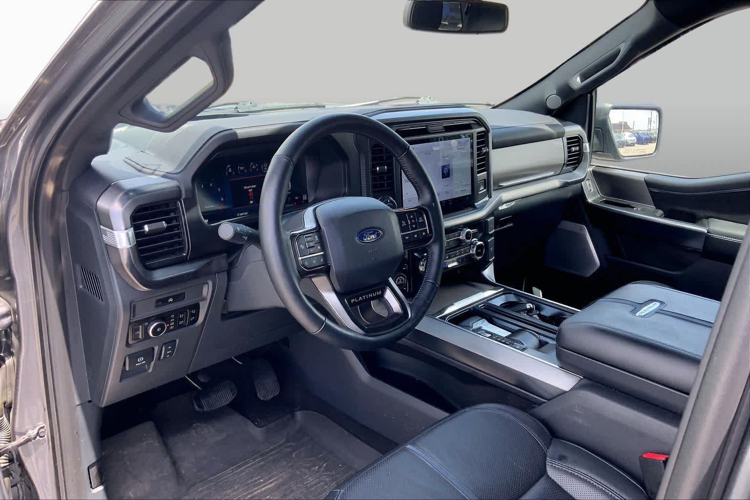 Certified 2025 Ford F150 Platinum w/ Equipment Group 702A High AWD/4WD image 18