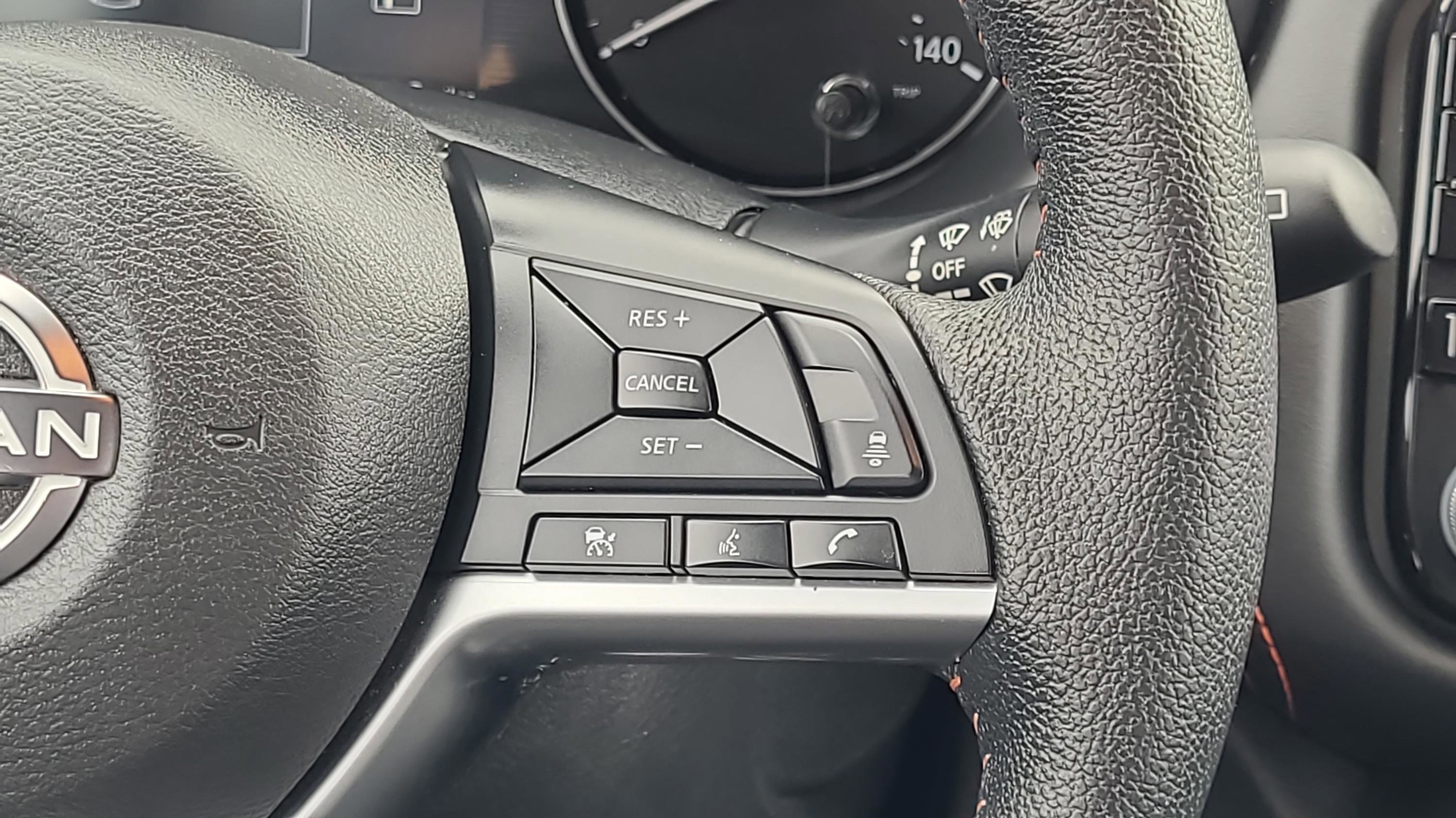 Used 2022 Nissan Kicks SR w/ Premium Package image 13