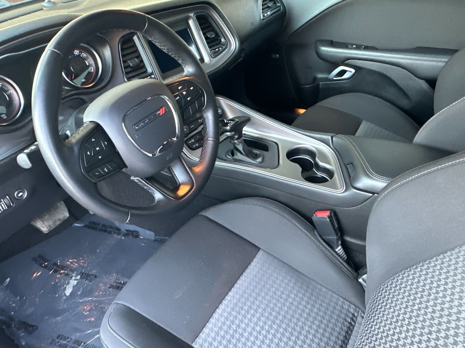 Used 2023 Dodge Challenger GT image 10