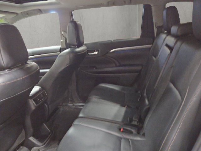 Used 2019 Toyota Highlander Limited AWD/4WD image 22