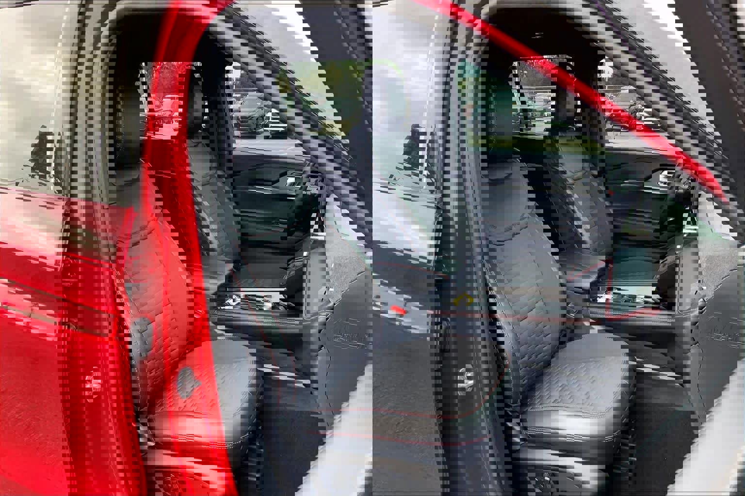 Certified 2025 Ford Explorer ST-Line w/ Premium Package image 11