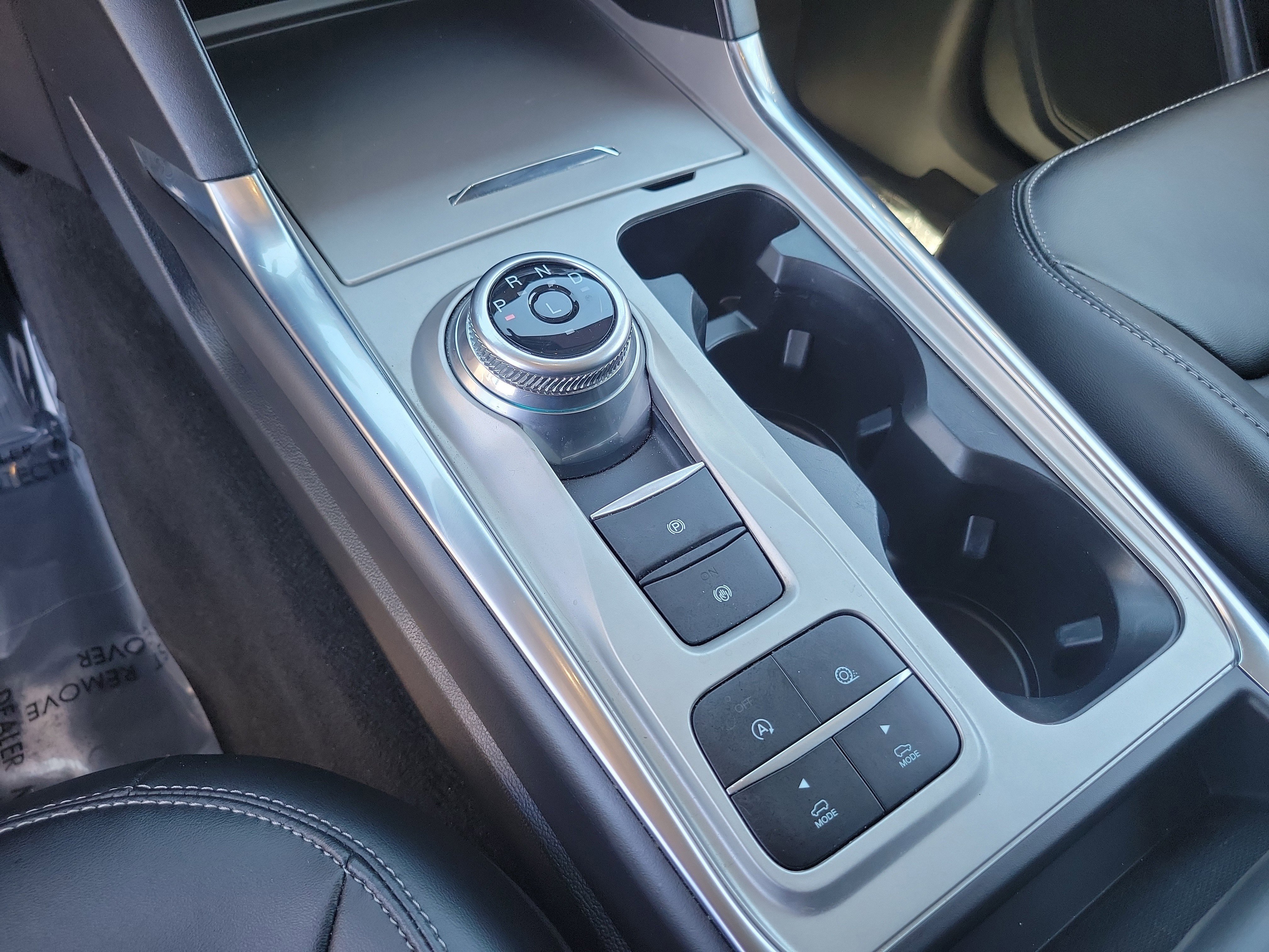 Certified 2024 Ford Explorer XLT w/ Equipment Group 202A RWD image 27