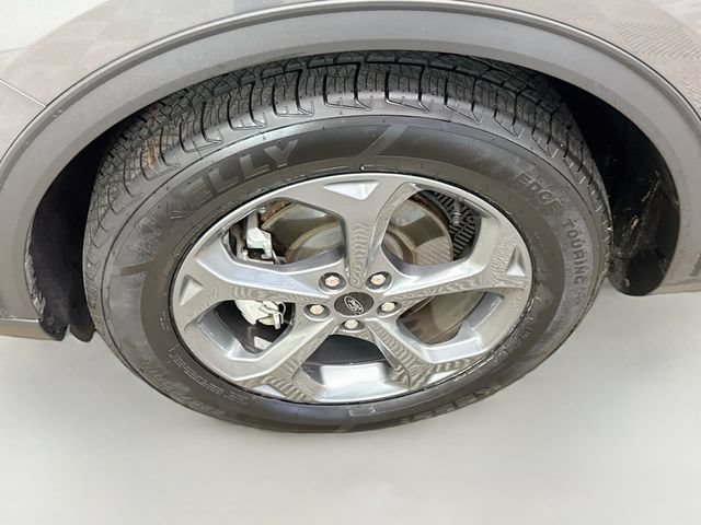 Certified 2025 Ford Escape ST-Line FWD image 29