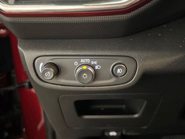 Used 2022 Chevrolet TrailBlazer RS FWD image 13